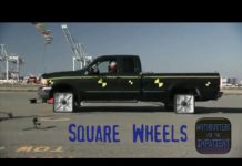 VIDEO: देखे कैसे चलेगी ये चोकोर टायर वाली कार !