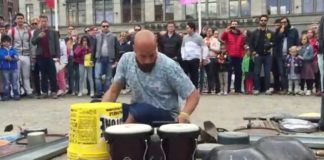 VIDEO: बाल्टी और किचन के समान से ड्रम बजाते देखिये