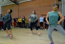 इन लड़कियों ने भंगड़ा पर करा ऐसा डांस जिसे देख आप भी इनके दीवाने हो जाएंगे