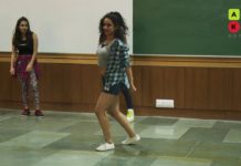 कॉलेज में लड़कियों ने करा HIP-HOP डांस, सब हुए इनके दीवाने