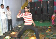 इस आदमी ने करा ऐसा मुर्गा डांस जिसे देख आप भी हस्ते हस्ते लोट-पॉट हो जाओगे