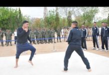 फिल्म अभिनेता अक्षय कुमार की हुई IPS ऑफिसर से लड़ाई, देखें वीडियो