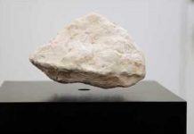 HOT NEWS UPDATE : यह पर हवा में उड़ते है पत्थर || जानने के लिए देखिये ये वीडियो