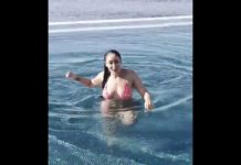 HOT VIDEO: बिकिनी पहने समंदर में उतरी सोफ़िया हयात, दिख रहीं हैं बेहद हॉट