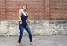 LATEST DANCE VIDEO – लड़की ने छत पर किया कमाल का हॉट डांस की पड़ोसी देखते ही रह गए