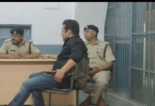 जेल में भी कम नहीं हुई सलमान खान की अकड़, देखें वीडियो