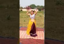गांव की लड़की ने डांस के मामले में शहर की लड़की को छोड़ा पीछे