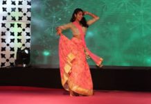 भाभी ने दिखाए स्टेज पर नखरे किया जबरदस्त डांस