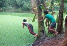 कुछ लड़को का कमीना पन देखिये कैसी हरकते करते है