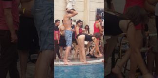 पूल पार्टी में लड़को ने नचाइ छोटे कपड़ो वाली लड़की