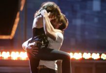 यह है 5 सबसे यादगार किस जो की लाइव स्टेज शो के दौरान लिए गए