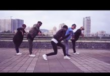 HOT NEWS UPDATE : इन लड़को का डांस देखोगे तो खुद को रोक नहीं पाओगे