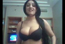 छोटे कपड़ो में डांस करती लड़की का MMS हुआ लीक, देखें वीडियो