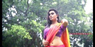 बारिश में भीग भाभी ने साड़ी पहन करा हॉट डांस, देखें वीडियो