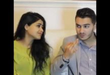 देखिये हॉट कपल को आपस में मजाक करते हुए, वीडियो हुआ पॉपुलर