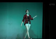 VIDEO:छोटे कपडे पहन लड़की का हॉट डांस, वायरल वीडियो