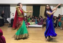 लड़कियों के ग्रुप ने करा बेहद शानदार हॉट डांस || GIRL BEAUTIFUL DANCE PERFOMANCE